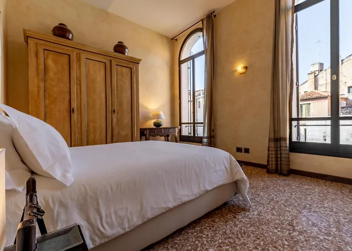 Palazzo Remer - Luxury Apartments - By Bricola Apartments